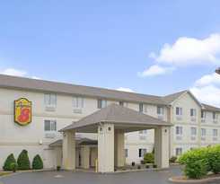 Super 8 By Wyndham Pontoon Beach Il/st. Louis Mo Area