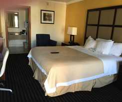 Days Inn By Wyndham Pensacola - Historic Downtown