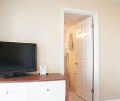 Hotel Coastal Waters Inn