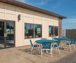 Days Inn By Wyndham Pontoon Beach