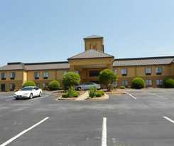 Super 8 By Wyndham Piedmont Greenville Area