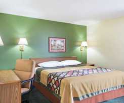 Hotel Super 8 By Wyndham Colby