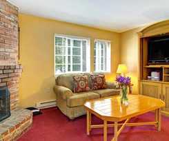 Candle Light Inn