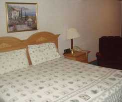 Townhouse Inn and Suites
