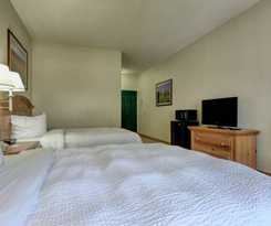 Lancaster Inn and Suites