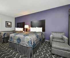 Hotel Belmont Inn and Suites