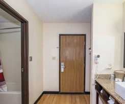 Hotel Red Roof Inn & Suites Hermitage