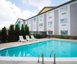 Hotel SureStay Plus by Best Western Louisville Airport Expo