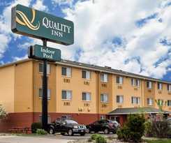 Hotel Quality Inn Dubuque On Hwy 20