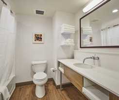 Hampton Inn and Suites Roseburg
