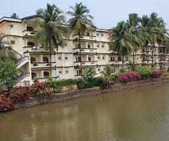 Maizons Lakeview Resort