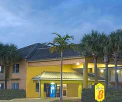 Super 8 By Wyndham Dania/fort Lauderdale Arpt