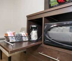 Red Roof Inn Plus+ and Suites Knoxville West-cedar Bluff