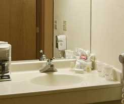 Ramada By Wyndham Bettendorf