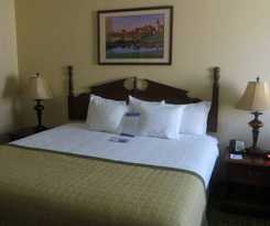 Hotel Baymont By Wyndham Knoxville/cedar Bluff