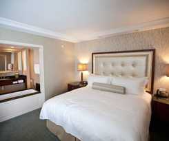 Town and Country Inn and Suites