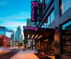 Moxy Chicago Downtown
