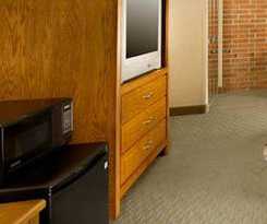 Pear Tree Inn St. Louis Airport