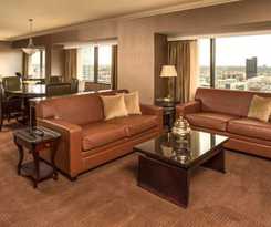 Hotel The Plaza Columbus At Capital Square