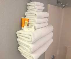 Travelodge By Wyndham Lincoln South