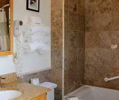 Hotel Andril Fireplace Cottages