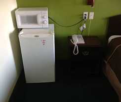 Hotel Howard Johnson By Wyndham Grand Prairie Near Lone Star Park