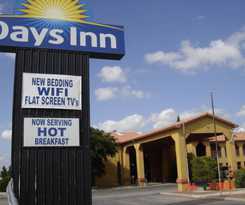 Hotel Days Inn By Wyndham Carlsbad