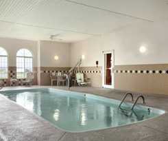 Hotel Country Inn and Suites By Radisson, Nevada, Mo