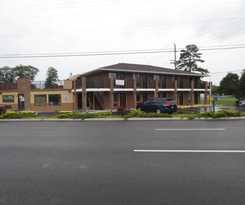 Hotel Brick Motor Inn