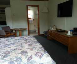 T-bird Motor Inn