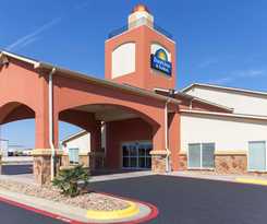 Hotel Lone Star Inn and Suites