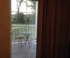 Hotel Brinton & Suites