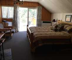 Hotel Bear Creek Resort