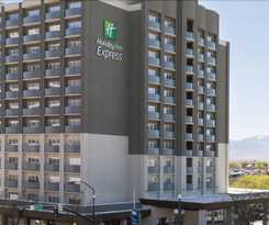 Holiday Inn Express and Suites Houston - Memorial City Centre, An Ihg