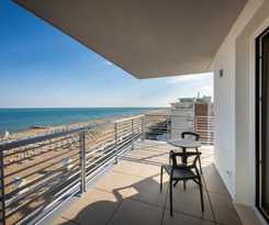 Hotel Tritone