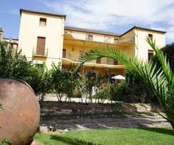 Hosteria Las Palmeras Casa Colonial
