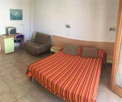 Claudia Residence