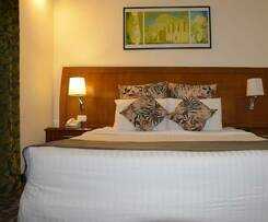 Hotel Amra Palace International