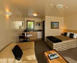 Motel Broadway