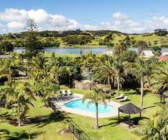 Hotel Taipa Beach Resort