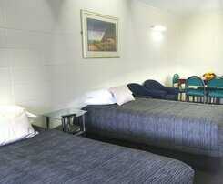 Tudor Motor Lodge