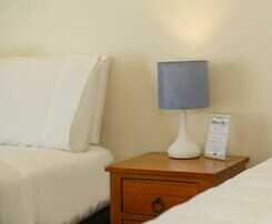 Motel Albert Number 6