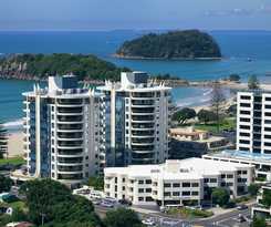 Hotel Oceanside Resort and Twin Towers