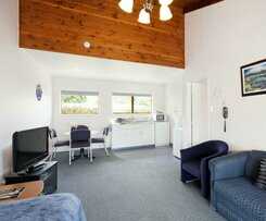 Accommodation At Te Puna And Holiday Park