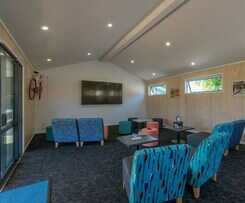 Hotel Cambridge Top 10 Holiday Park - Campsite