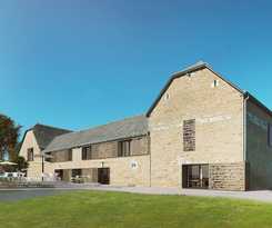 & Restaurant Five Nations