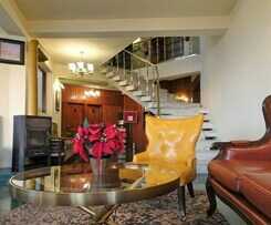 Honeymoon Inn