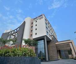 Hotel Courtyard By Marriott Raipur