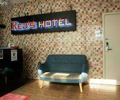  Red's Inn