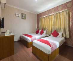 Hotel OYO 998 Queen City